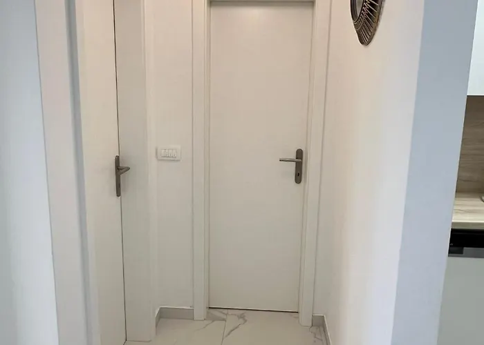 Chiara * Baška Voda